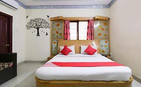 Oyo 71675 New Aishwarya Comforts Hotel Bangalore 3* India