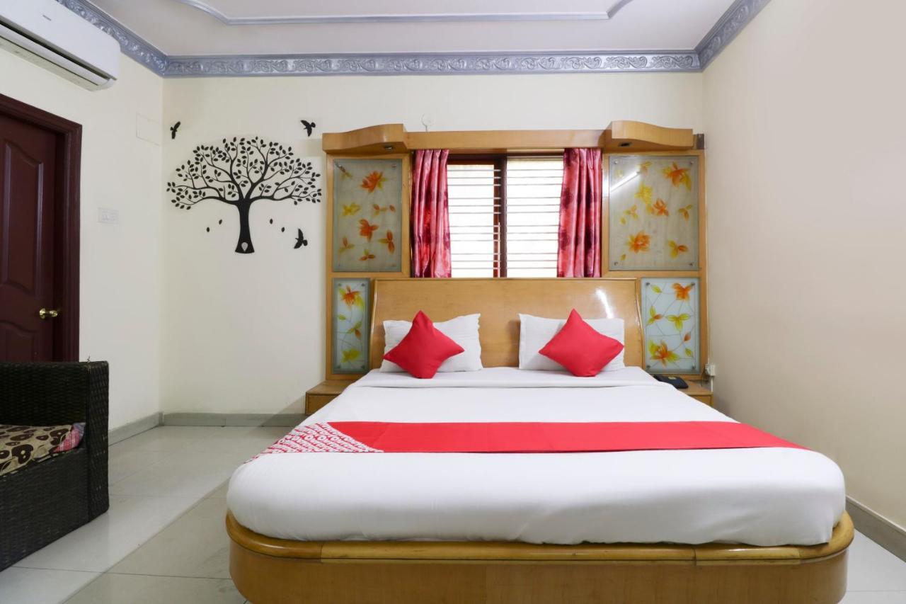 Oyo 71675 New Aishwarya Comforts Hotel Bangalore Exterior photo