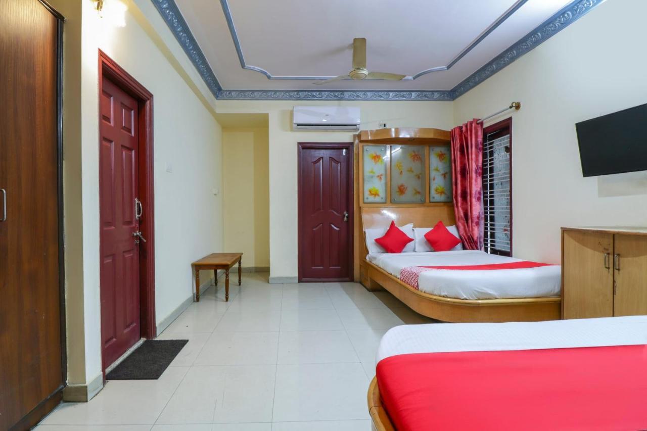 Oyo 71675 New Aishwarya Comforts Hotel Bangalore Exterior photo